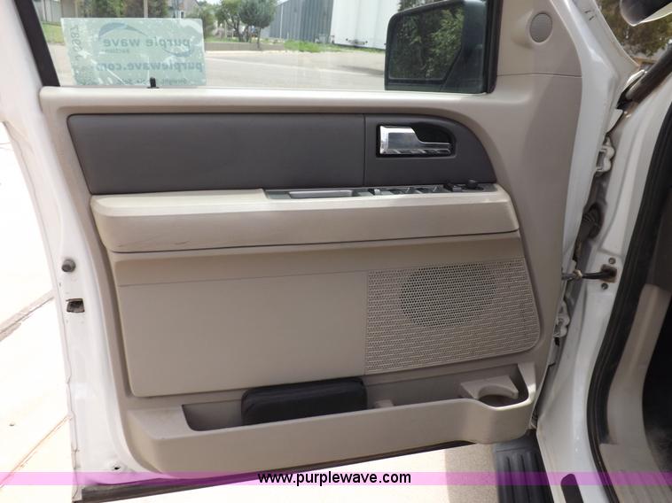image for item J6987 2008 Ford Expedition XLT SUV