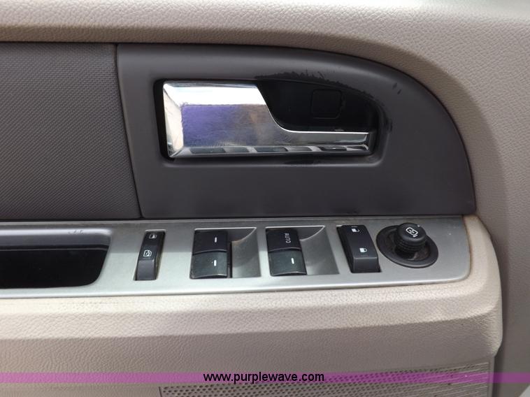 image for item J6987 2008 Ford Expedition XLT SUV