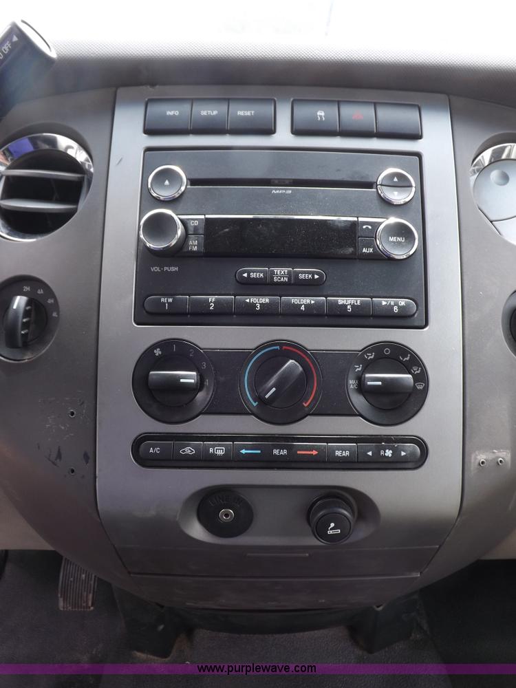 image for item J6987 2008 Ford Expedition XLT SUV