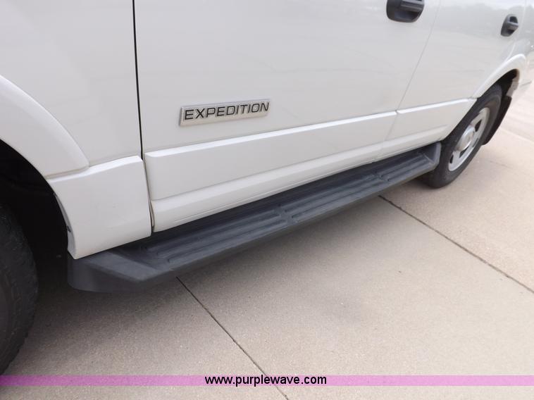 image for item J6987 2008 Ford Expedition XLT SUV