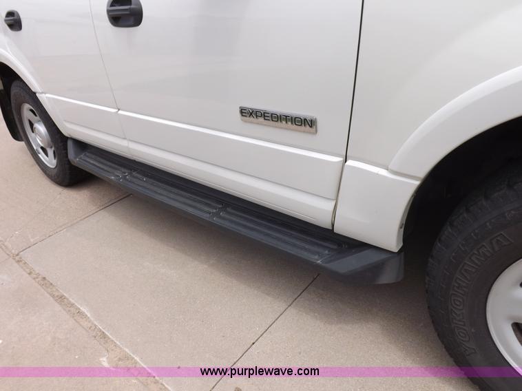 image for item J6987 2008 Ford Expedition XLT SUV