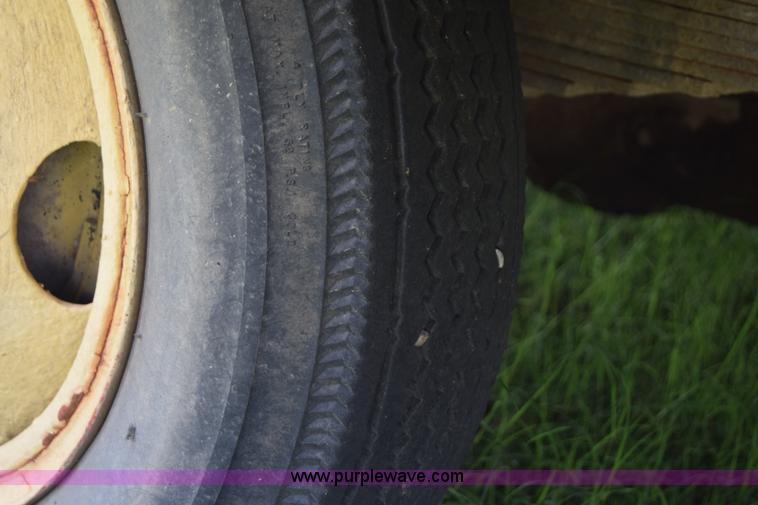 image for item J7833 Trolley wagon