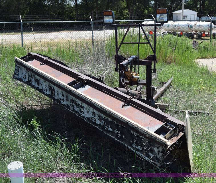image for item J7914 10' snow plow