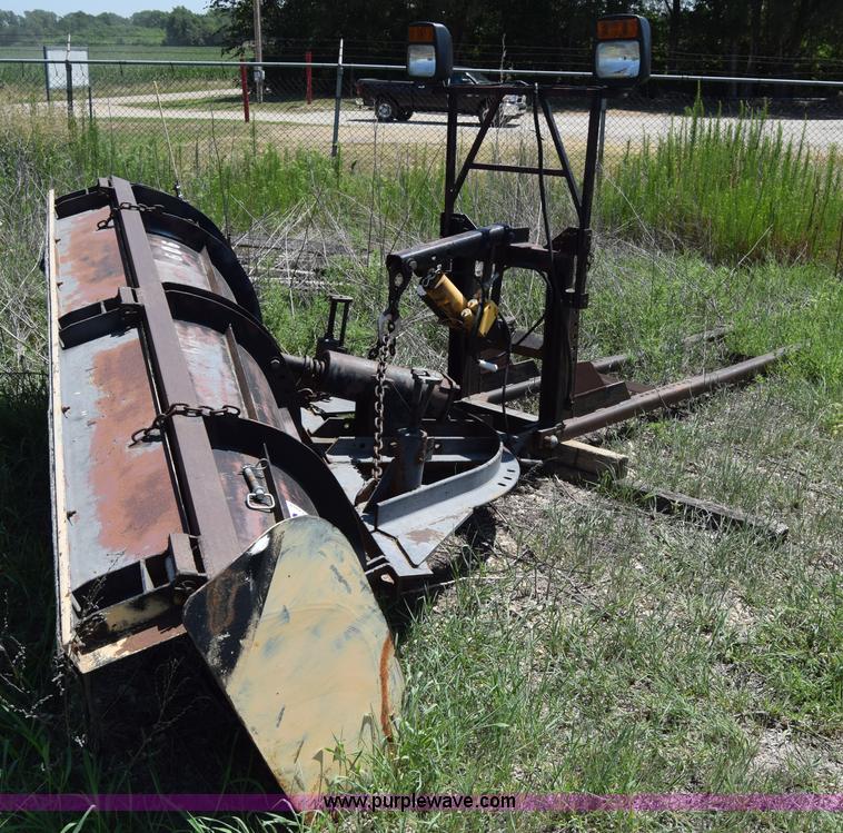 image for item J7914 10' snow plow