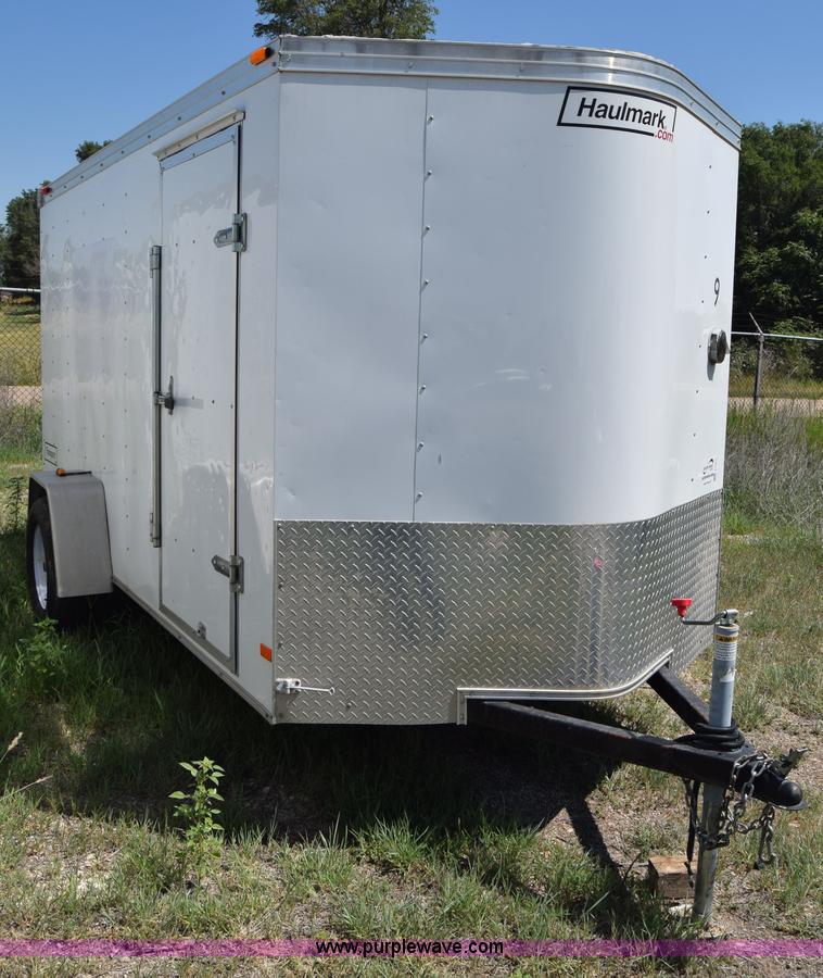 image for item J7915 2010 Haulmark enclosed cargo trailer