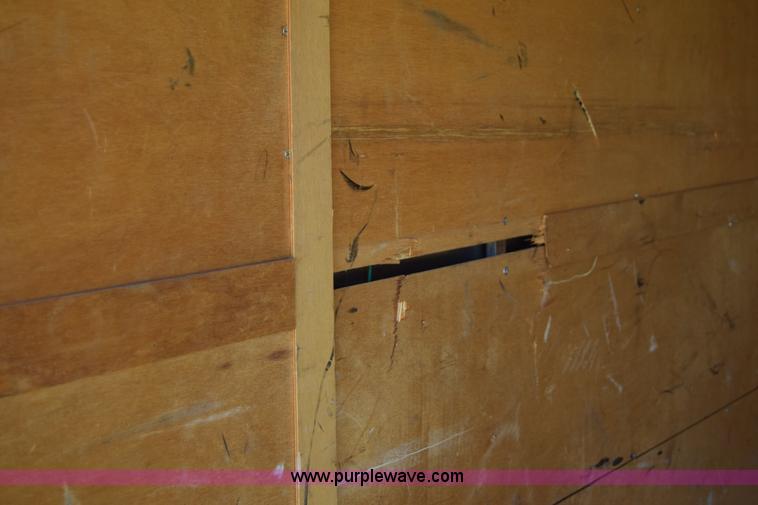 image for item J7915 2010 Haulmark enclosed cargo trailer