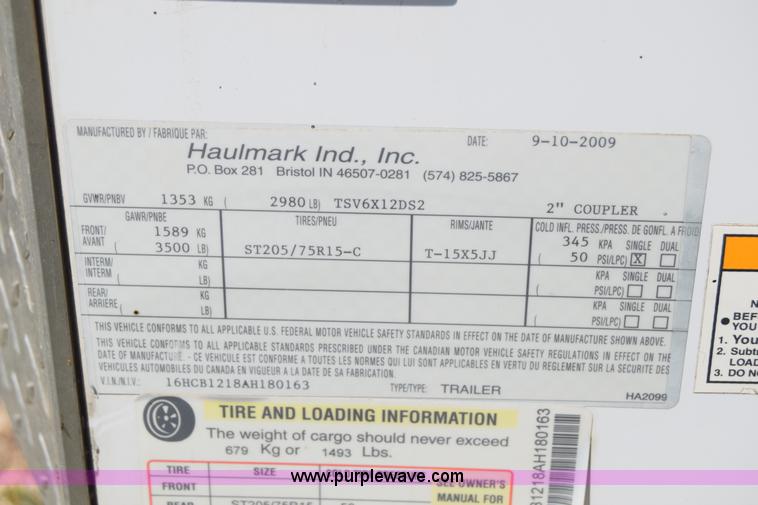 image for item J7915 2010 Haulmark enclosed cargo trailer