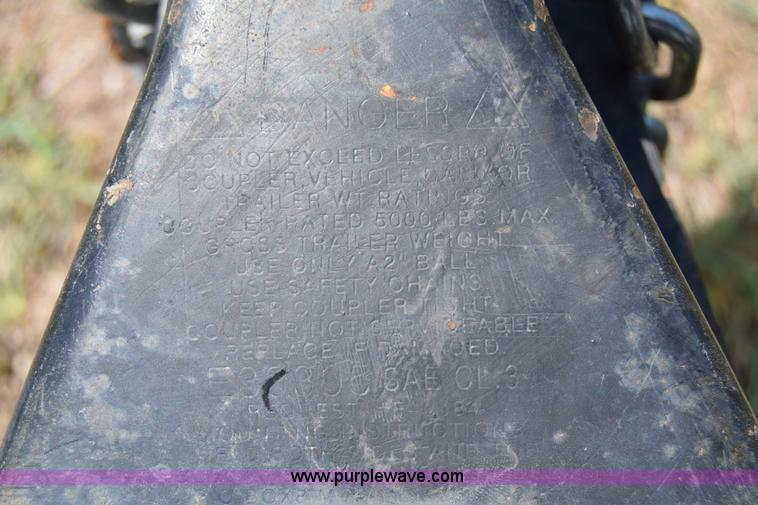 image for item J7915 2010 Haulmark enclosed cargo trailer