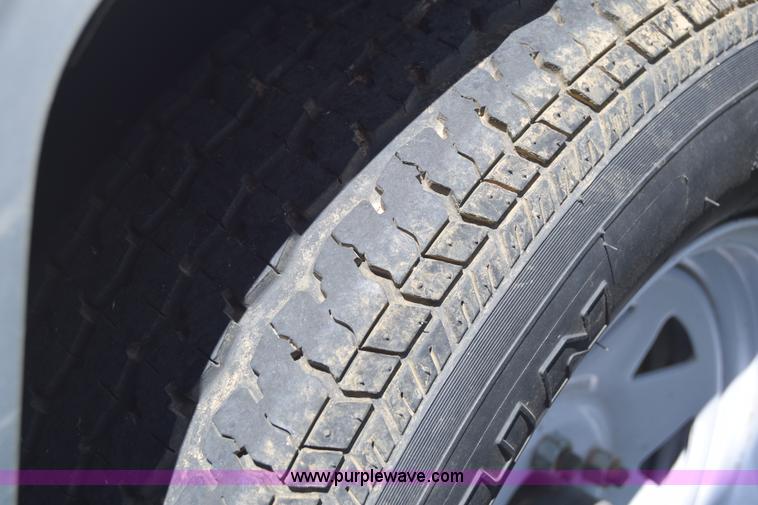 image for item J7918 2010 Haulmark enclosed cargo trailer