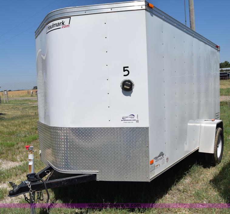 image for item J7919 2010 Haulmark enclosed cargo trailer
