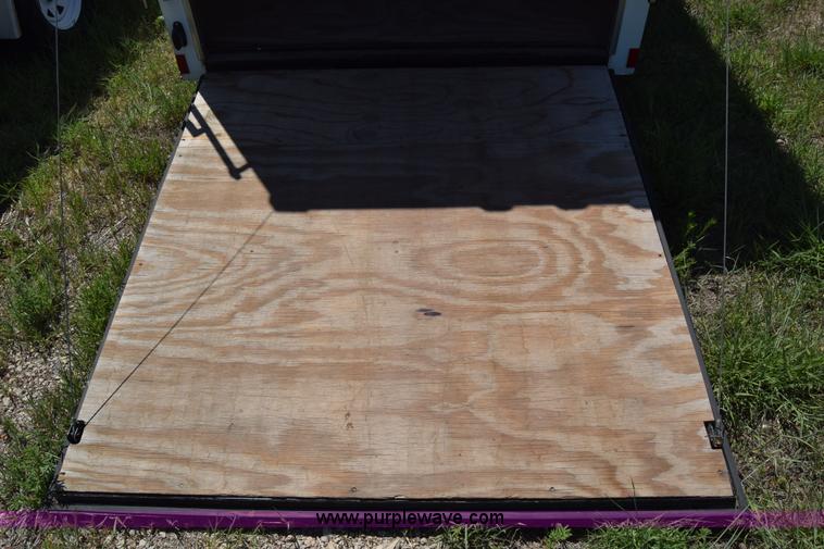 image for item J7919 2010 Haulmark enclosed cargo trailer