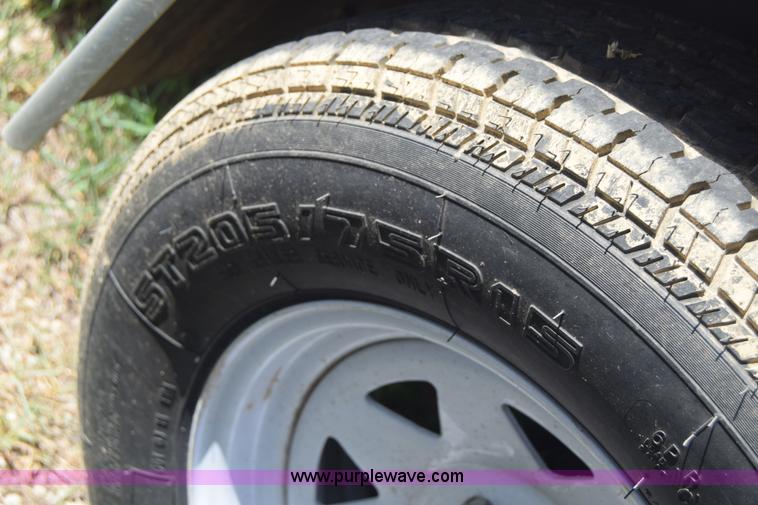 image for item J7919 2010 Haulmark enclosed cargo trailer