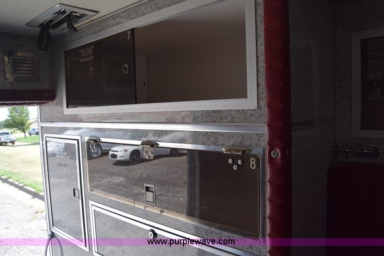 image for item J7920 1991 Ford Econoline E350 ambulance