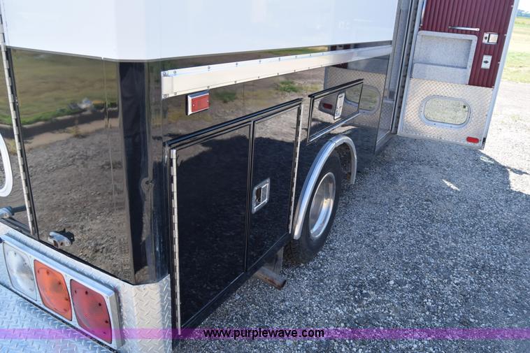 image for item J7920 1991 Ford Econoline E350 ambulance