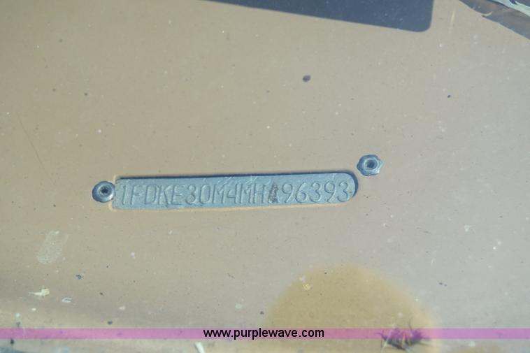 image for item J7920 1991 Ford Econoline E350 ambulance