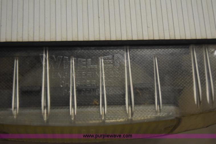 image for item J7923 Whelen light bar