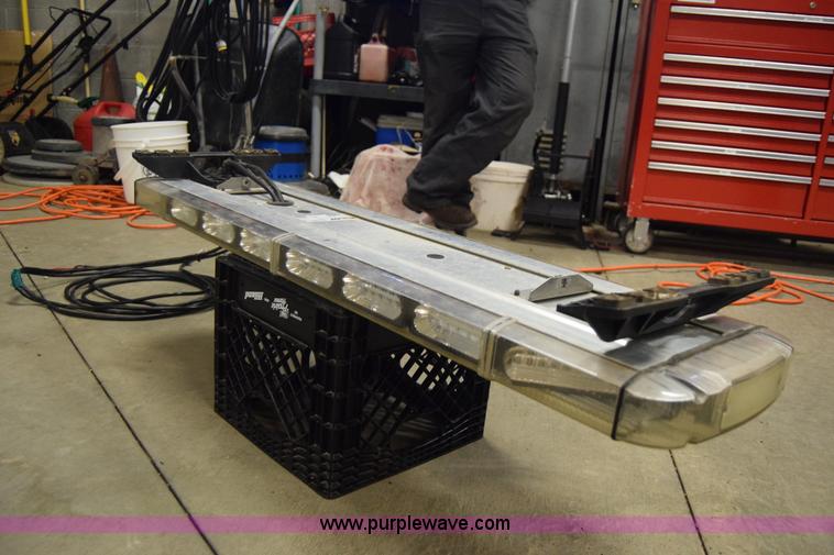 image for item J7923 Whelen light bar