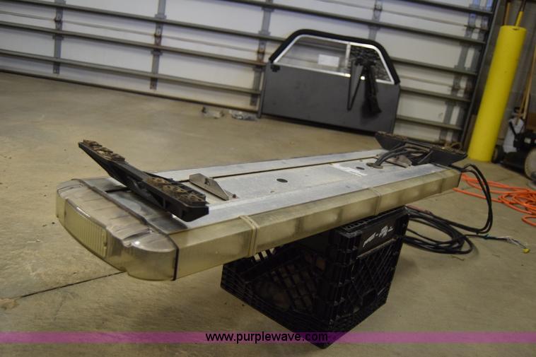 image for item J7923 Whelen light bar