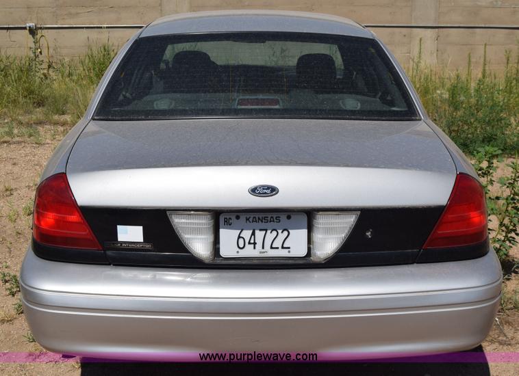 image for item J7925 2006 Ford Crown Victoria Police Interceptor