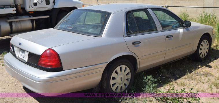 image for item J7925 2006 Ford Crown Victoria Police Interceptor