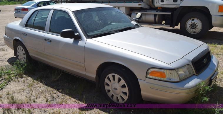 image for item J7925 2006 Ford Crown Victoria Police Interceptor