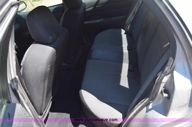 image for item J7925 2006 Ford Crown Victoria Police Interceptor