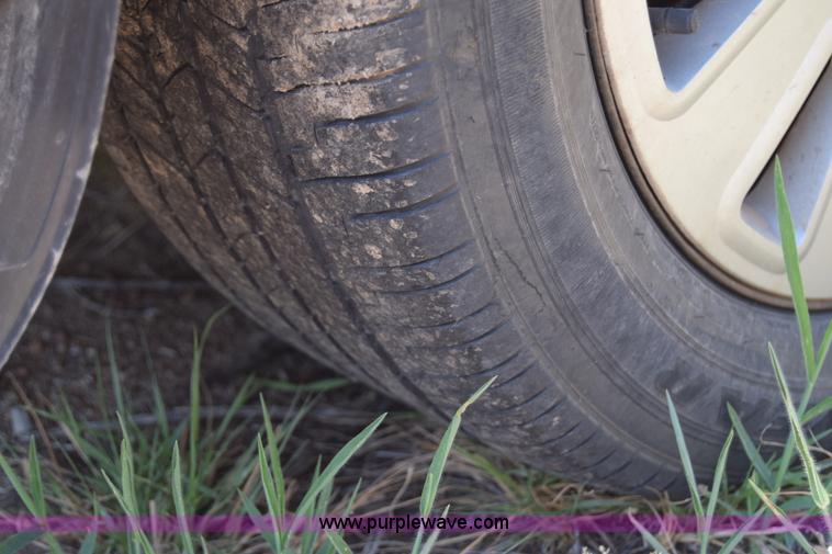 image for item J7925 2006 Ford Crown Victoria Police Interceptor