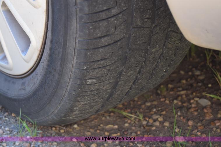 image for item J7925 2006 Ford Crown Victoria Police Interceptor