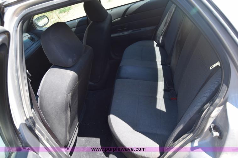 image for item J7925 2006 Ford Crown Victoria Police Interceptor