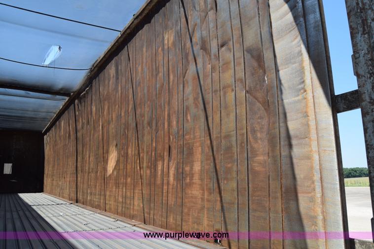 image for item J7926 2006 Wilkens  walking floor trailer