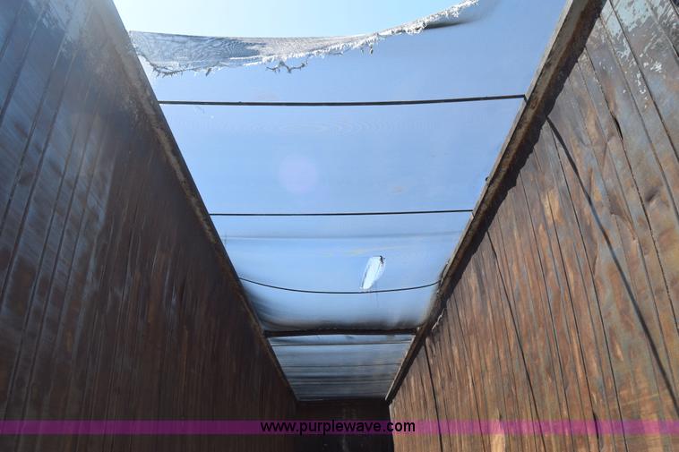 image for item J7926 2006 Wilkens  walking floor trailer