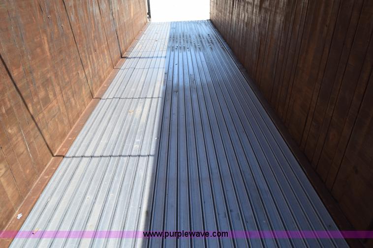 image for item J7926 2006 Wilkens  walking floor trailer