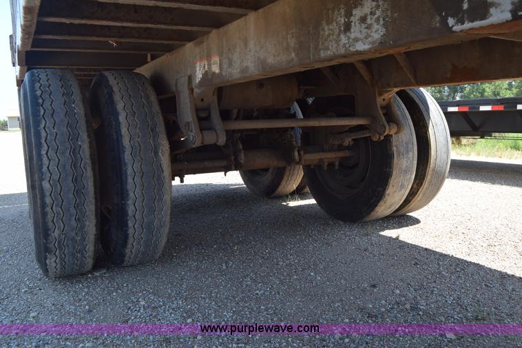 image for item J7926 2006 Wilkens  walking floor trailer