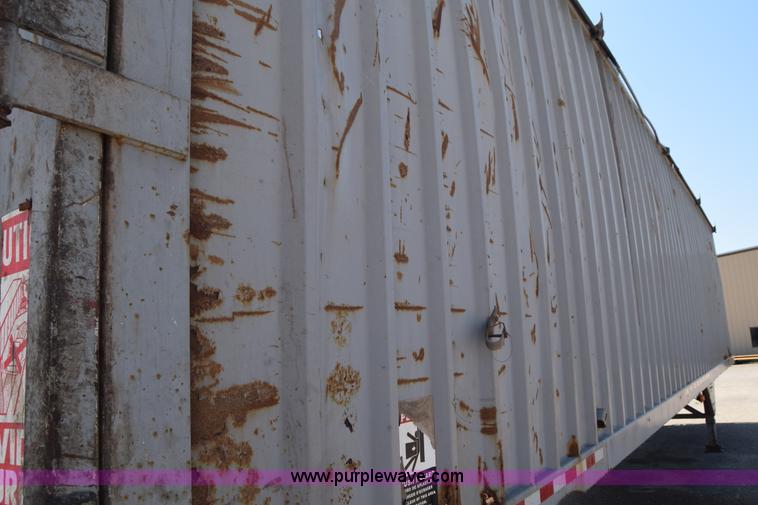 image for item J7926 2006 Wilkens  walking floor trailer