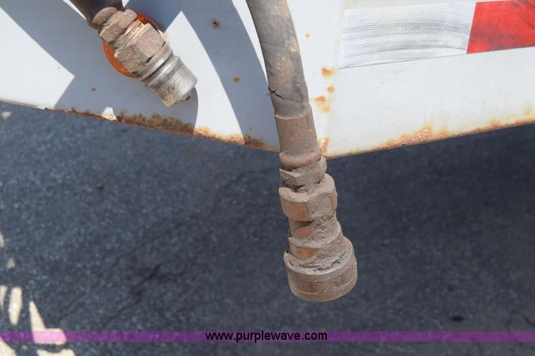 image for item J7926 2006 Wilkens  walking floor trailer