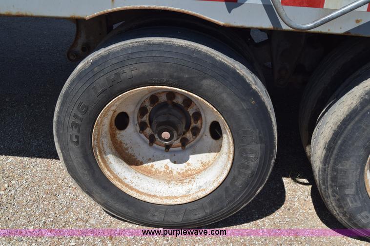 image for item J7926 2006 Wilkens  walking floor trailer