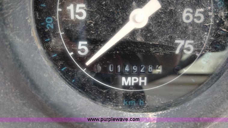 image for item K1020 1994 Ford L8000 vacuum truck