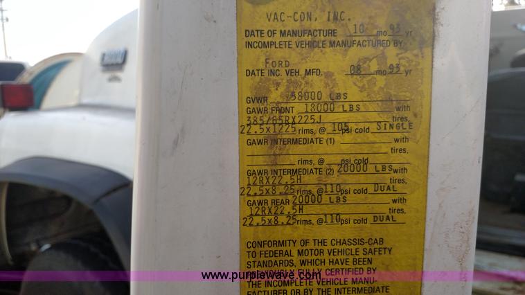 image for item K1020 1994 Ford L8000 vacuum truck