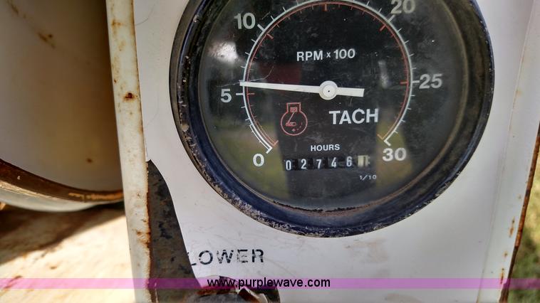 image for item K1020 1994 Ford L8000 vacuum truck