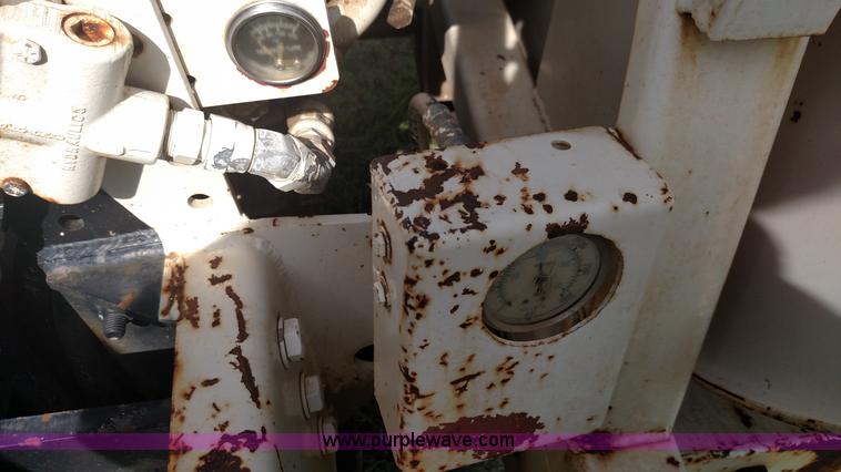 image for item K1020 1994 Ford L8000 vacuum truck