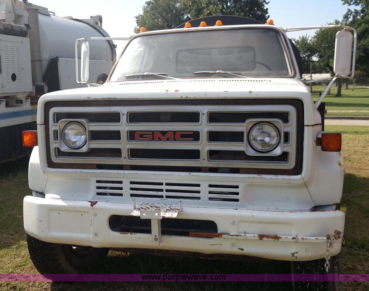 image for item K1021 1985 GMC 7000 oil distributor truck