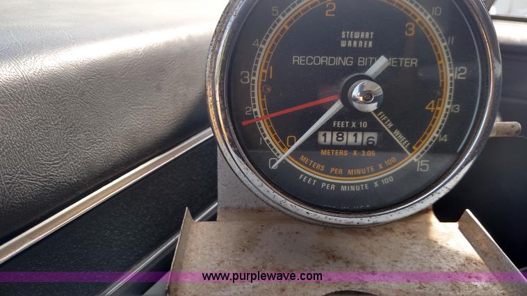 image for item K1021 1985 GMC 7000 oil distributor truck