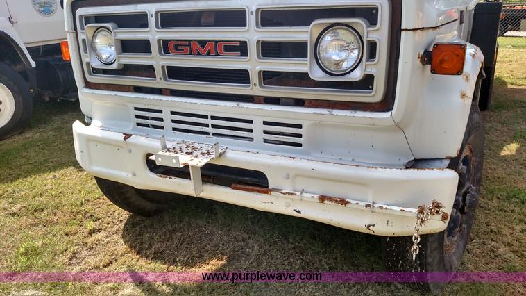 image for item K1021 1985 GMC 7000 oil distributor truck