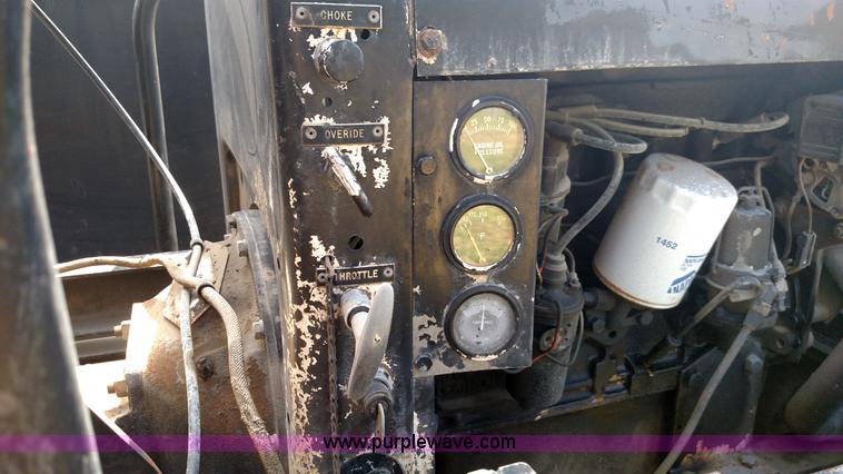 image for item K1021 1985 GMC 7000 oil distributor truck