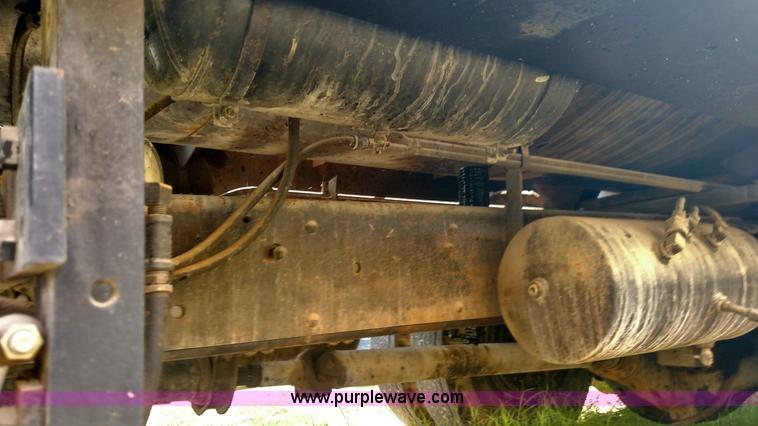 image for item K1021 1985 GMC 7000 oil distributor truck