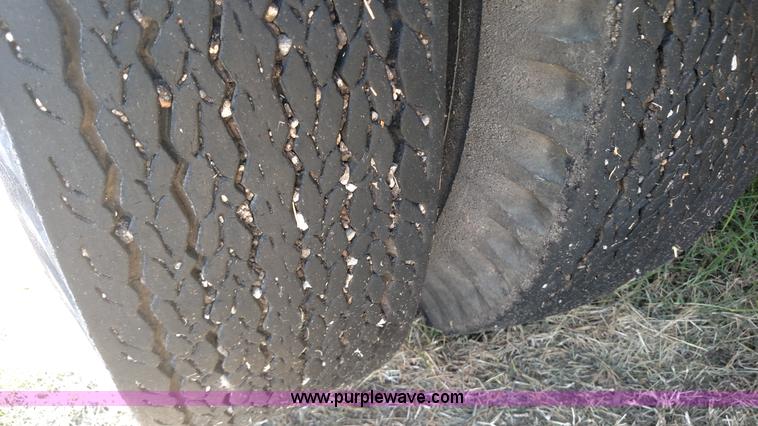 image for item K1021 1985 GMC 7000 oil distributor truck