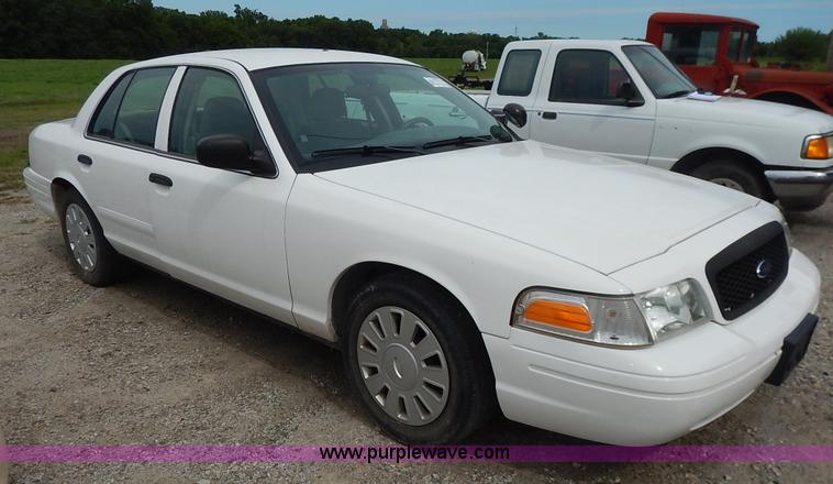 image for item K1526 2007 Ford Crown Victoria Police Interceptor