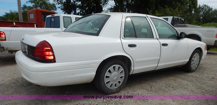 image for item K1526 2007 Ford Crown Victoria Police Interceptor