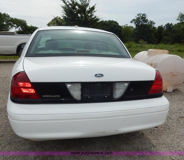 image for item K1526 2007 Ford Crown Victoria Police Interceptor