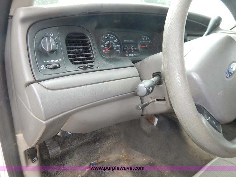 image for item K1526 2007 Ford Crown Victoria Police Interceptor